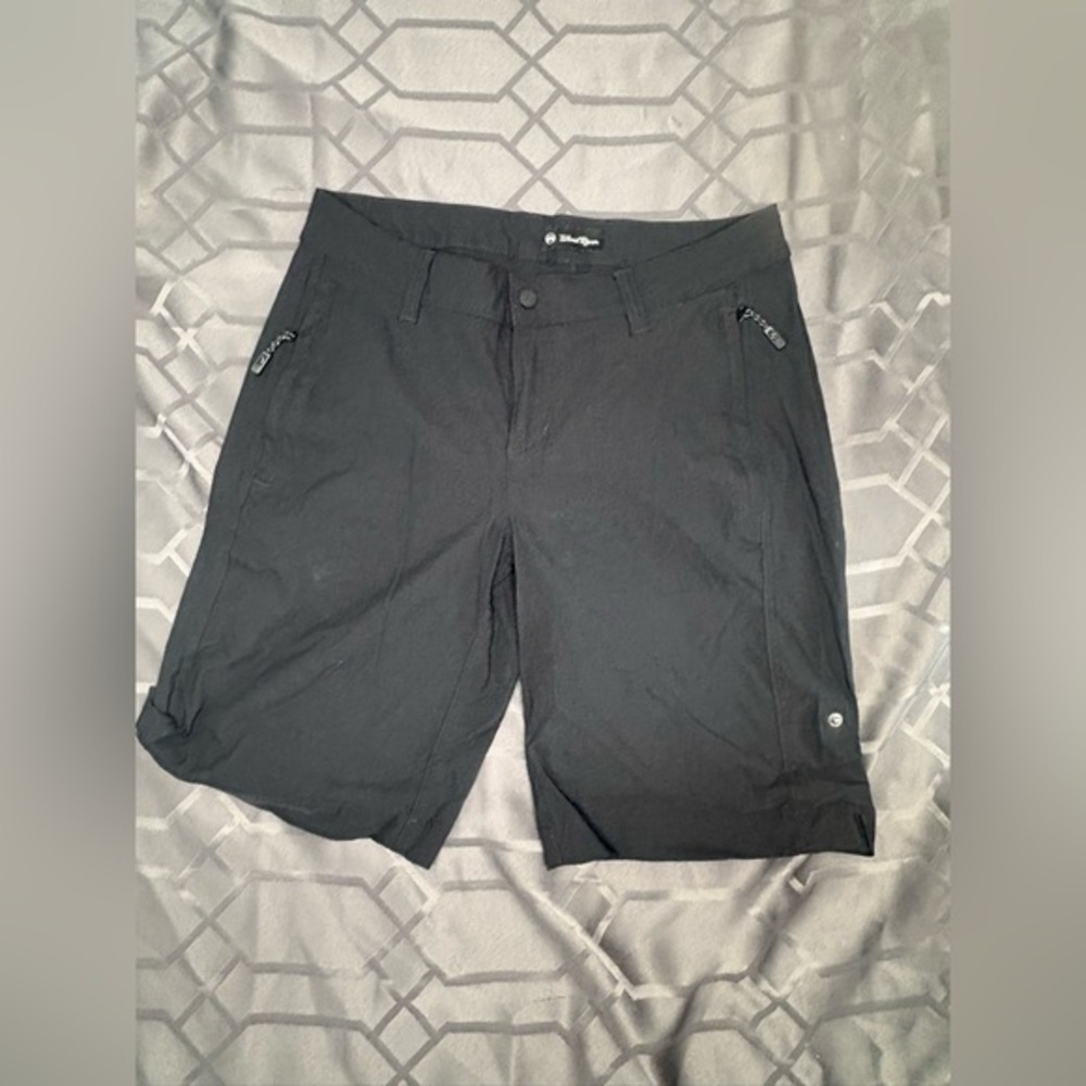 Black Women's Shorts Size 6
